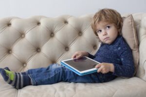 子供見守りカメラで実現できる3つのこと｜導入時の注意点