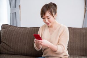 親や高齢者の見守りサービス導入の必要性